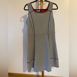 Black & White weave print Lands’ End Dress Size 12